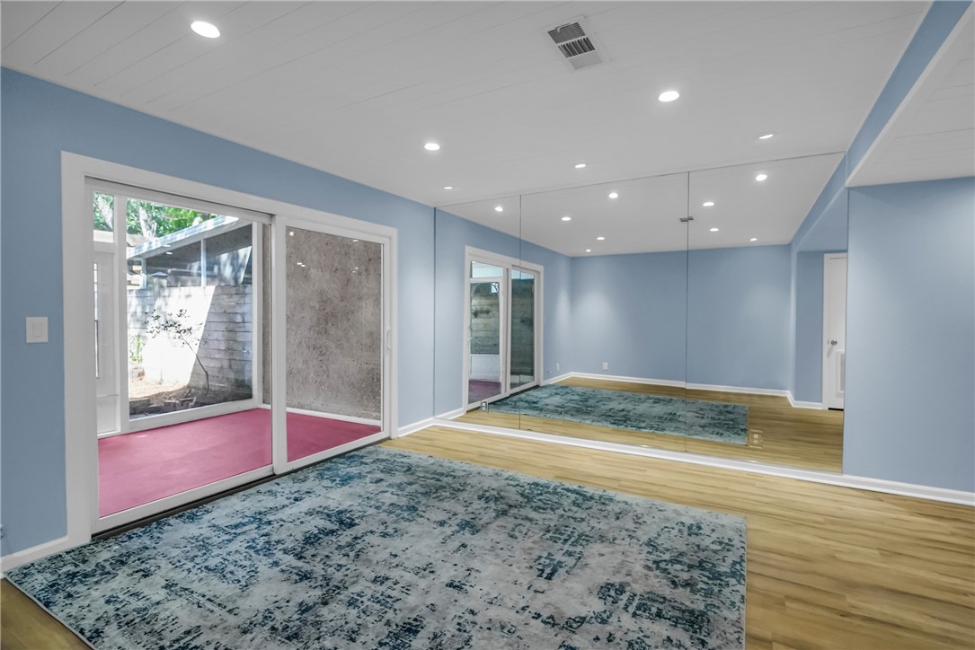 424 Magnolia Avenue, Unit 6 St. Simons Island, GA 31522 - Photo 17 of 32