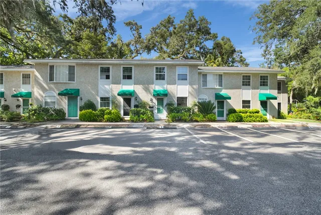 $495,000 | 424 Magnolia Avenue, Unit 6, St. Simons Island, GA 31522
