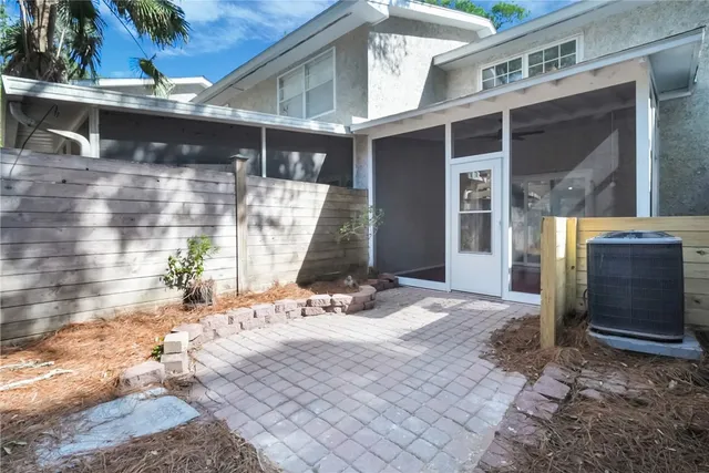 $495,000 | 424 Magnolia Avenue, Unit 6, St. Simons Island, GA 31522