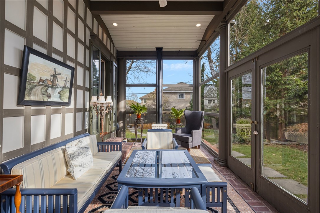 4 Hunter Avenue Newport, RI 02840 - Photo 24 of 49 4 season porch