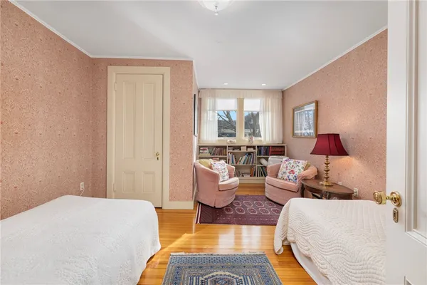 $7,000 | 4 Hunter Avenue, Newport, RI 02840