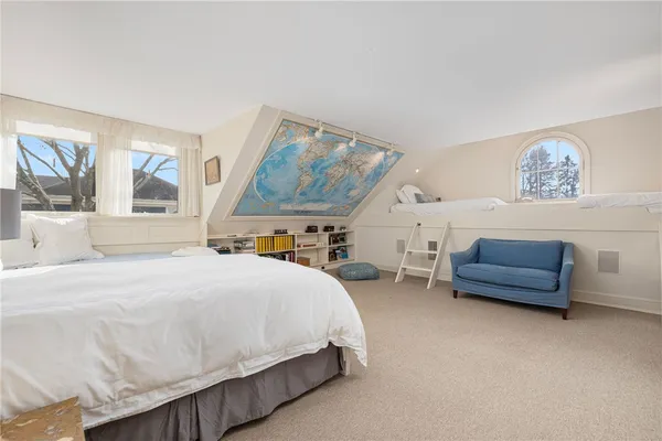 $7,000 | 4 Hunter Avenue, Newport, RI 02840