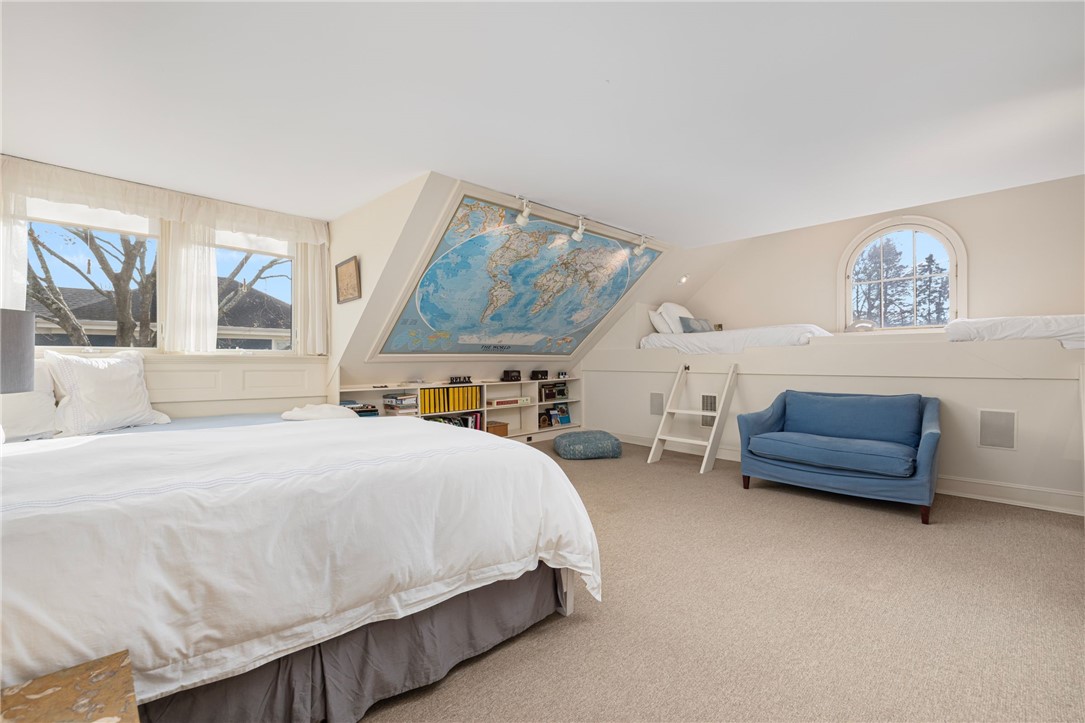 4 Hunter Avenue Newport, RI 02840 - Photo 31 of 49 bedroom 3 - bunk room