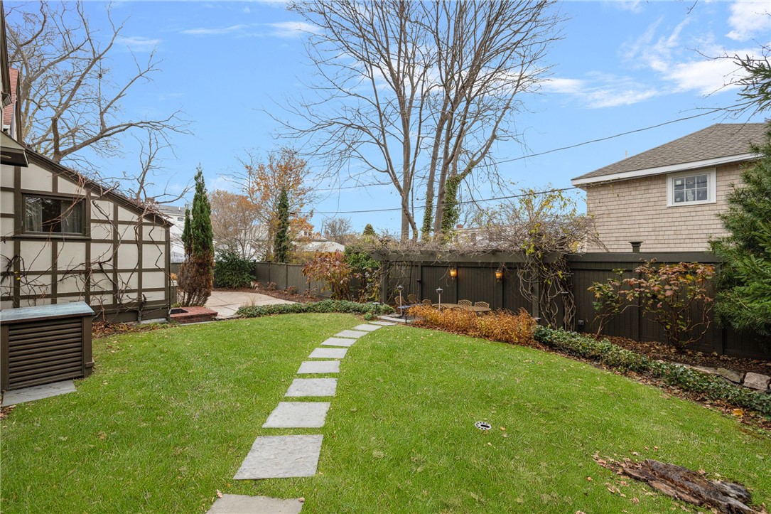 4 Hunter Avenue Newport, RI 02840 - Photo 43 of 49 backyard