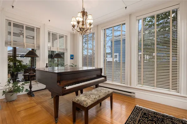 $7,000 | 4 Hunter Avenue, Newport, RI 02840