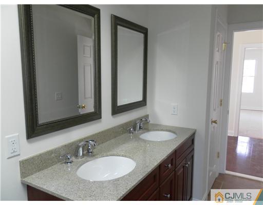 42 Preston Road Colonia, NJ 07067 - Photo 14 of 21 Gallery Image 14