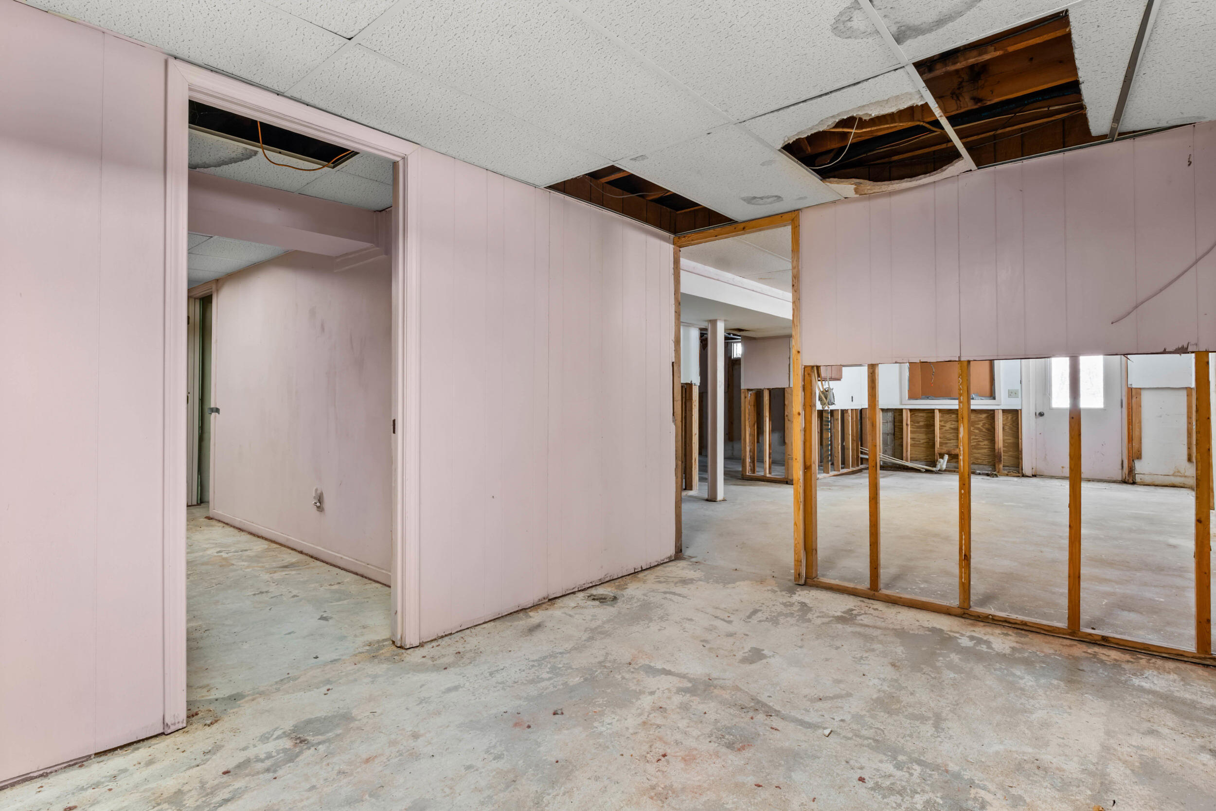 1632 Hudson Road Hillsdale, MI 49242 - Photo 21 of 45 39__dsc3986