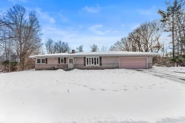 $199,900 | 1632 Hudson Road, Hillsdale, MI 49242