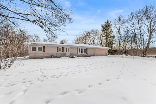$199,900 | 1632 Hudson Road, Hillsdale, MI 49242