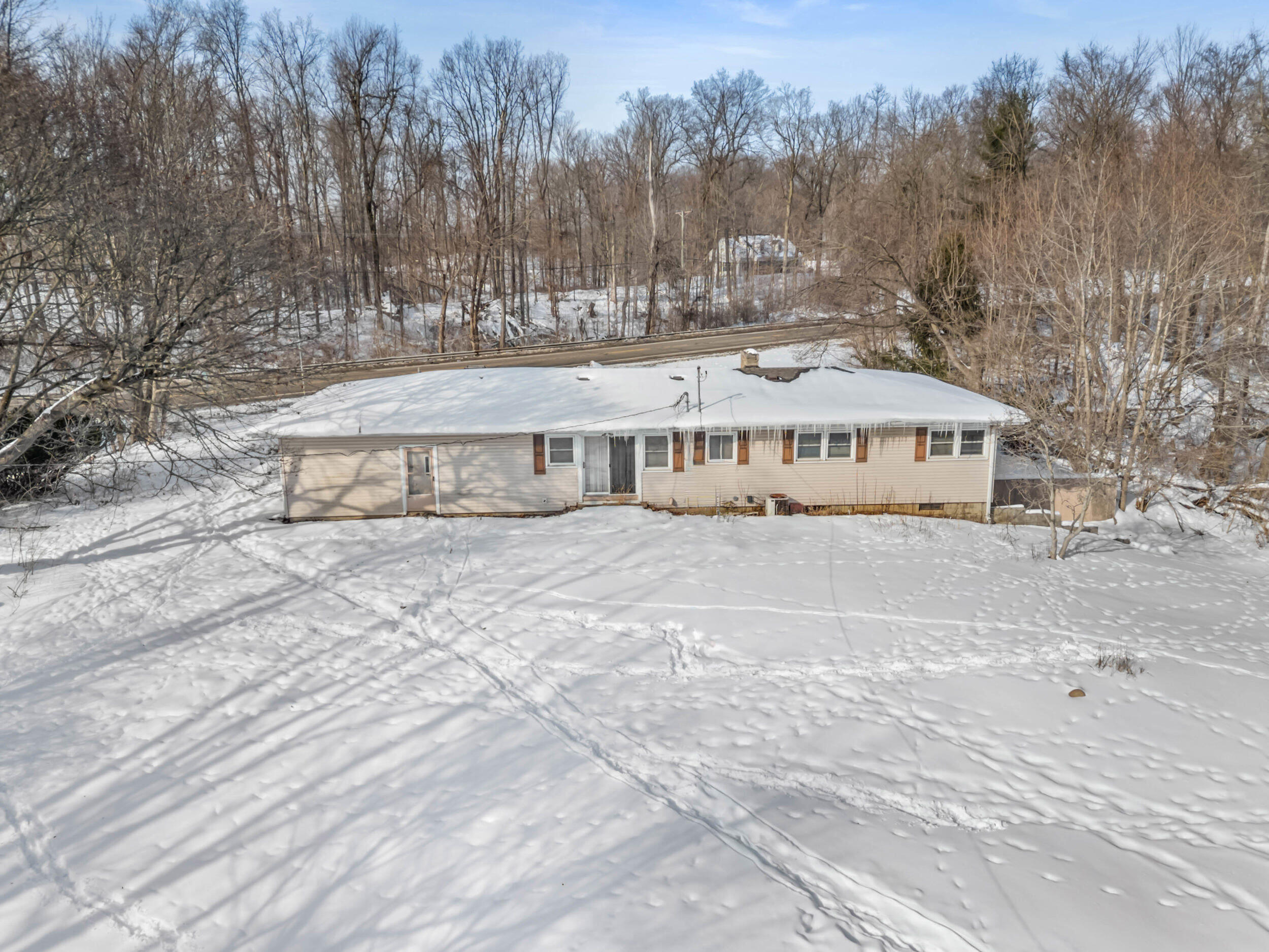 1632 Hudson Road Hillsdale, MI 49242 - Photo 35 of 45 12_dji_0885