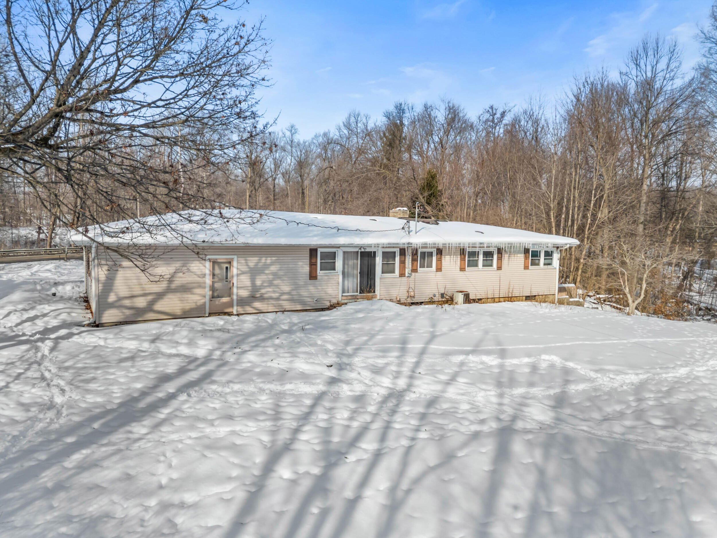 1632 Hudson Road Hillsdale, MI 49242 - Photo 36 of 45 13_dji_0888
