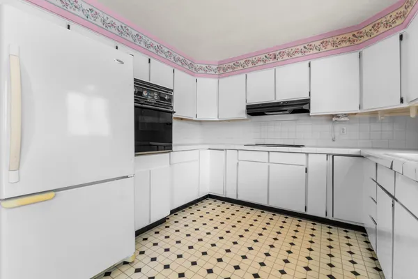 $199,900 | 1632 Hudson Road, Hillsdale, MI 49242