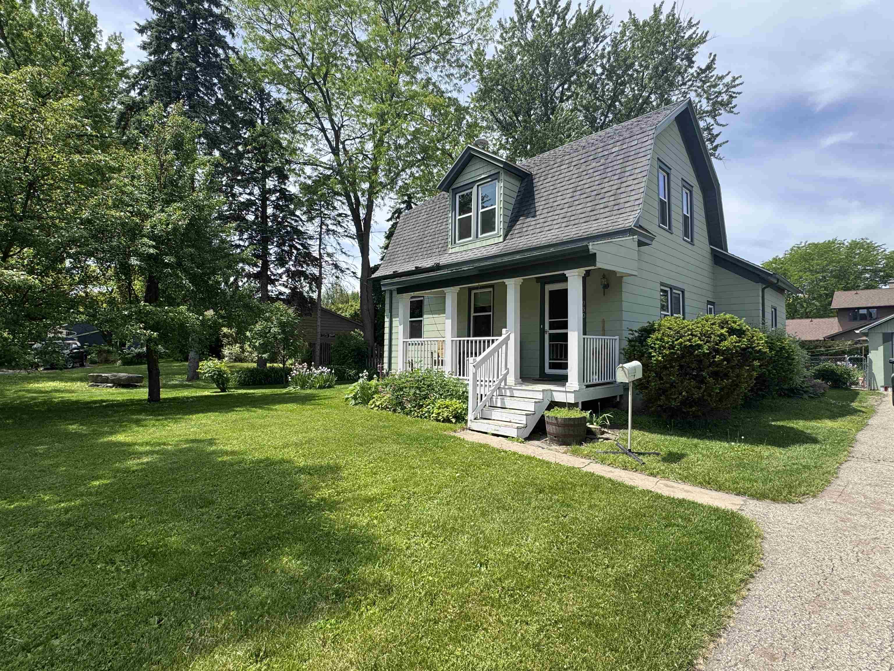 930 South Grove Street Ripon, WI 54971 - Photo 2 of 21
