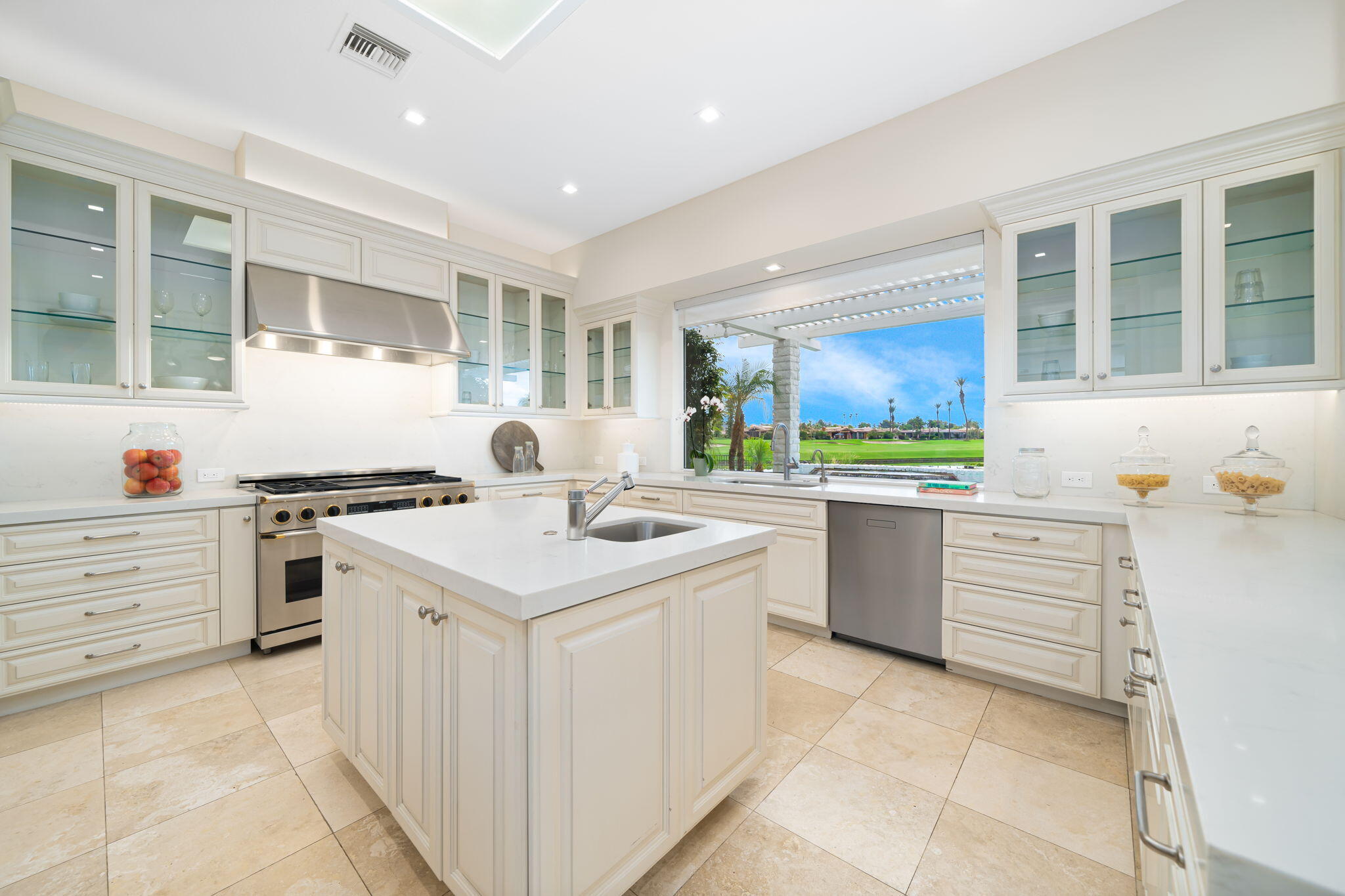 50 Fincher Way Rancho Mirage, CA 92270 - Photo 14 of 63 Kitchen with new countertops & uppers