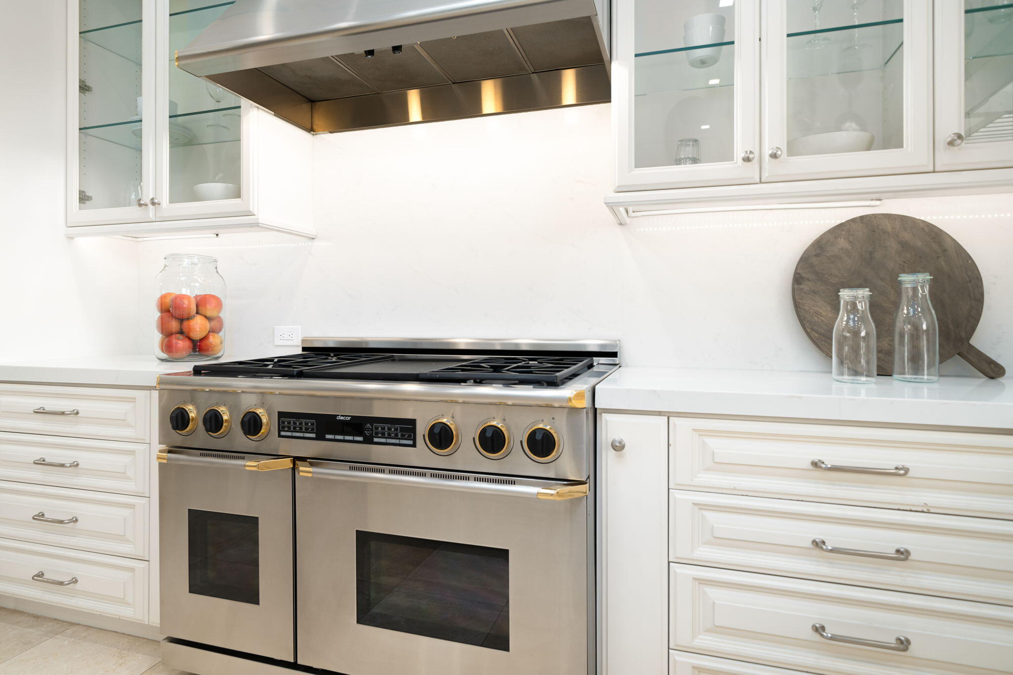 50 Fincher Way Rancho Mirage, CA 92270 - Photo 17 of 63 Dacor gas range with dual ovens