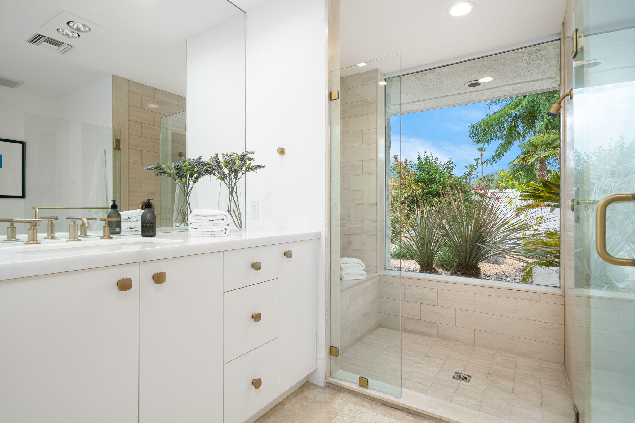 50 Fincher Way Rancho Mirage, CA 92270 - Photo 45 of 63 Primary ensuite #2 with south views