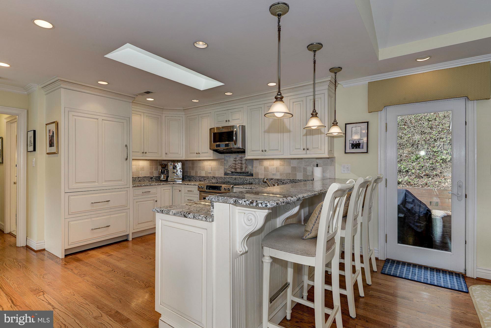 747 Robin Hood Road Annapolis, MD 21405 - Photo 11 of 29 Kitchen