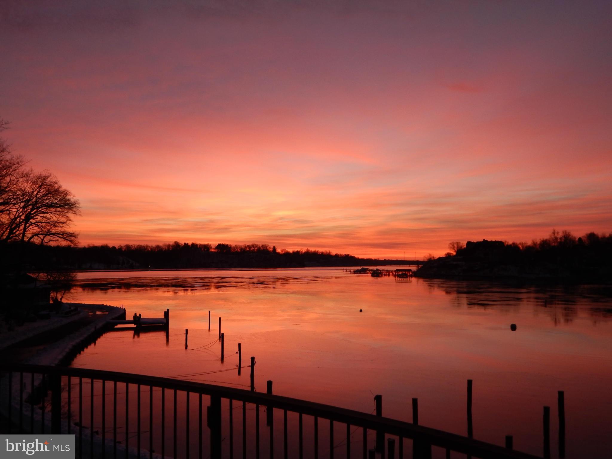 747 Robin Hood Road Annapolis, MD 21405 - Photo 4 of 29 Sunrise!