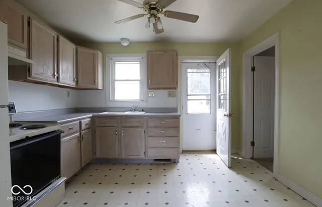 $79,999 | 813 Scott Street, Connersville, IN 47331