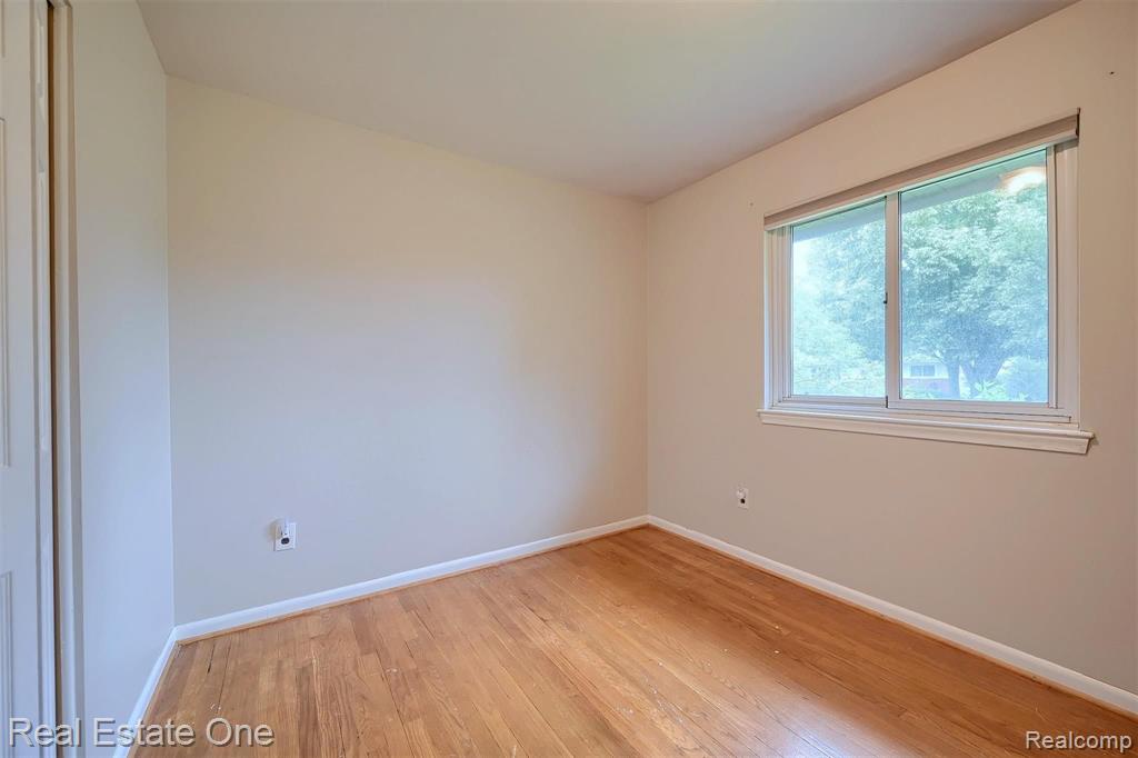 424 Hill Street Rochester, MI 48307 - Photo 20 of 31