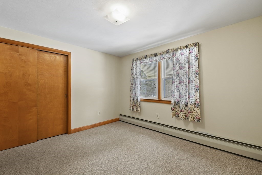 179 State Road Templeton, MA 01436 - Photo 18 of 22 an empty room with windows