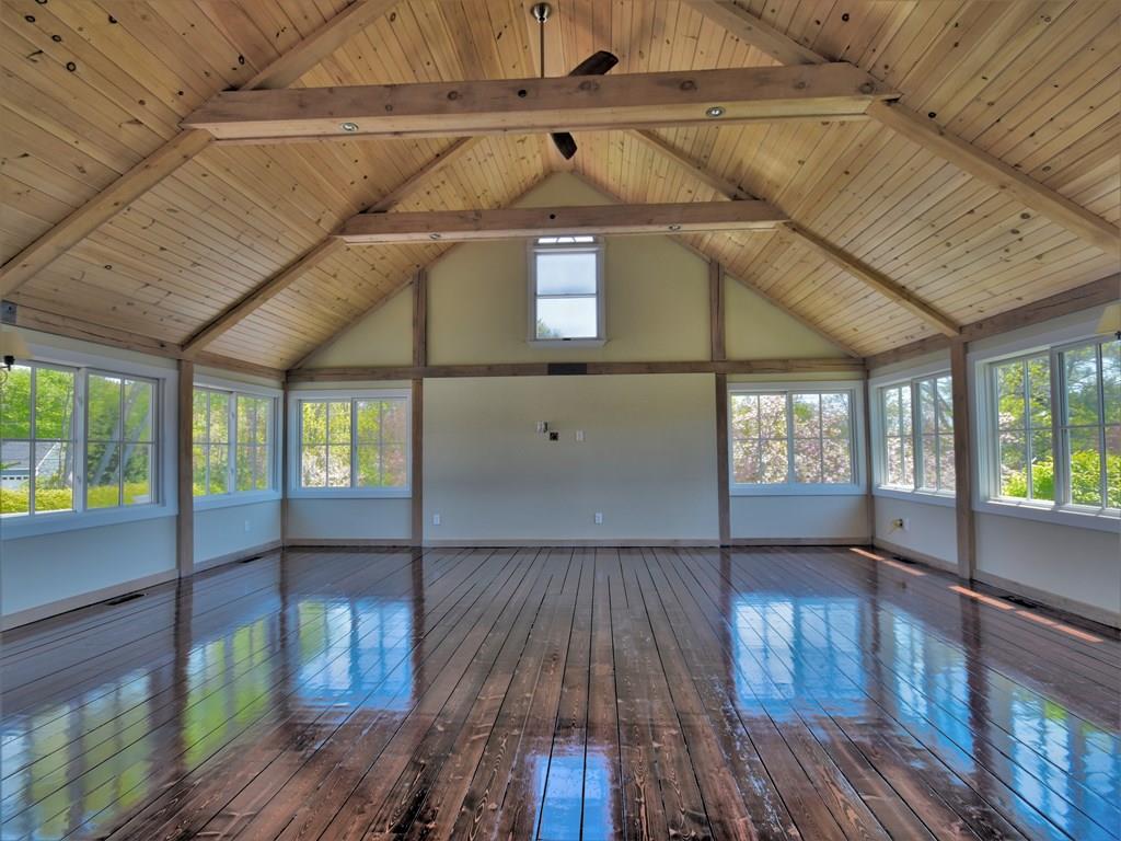 131 Pleasant Valley Road Amesbury, MA 01913 - Photo 13 of 42