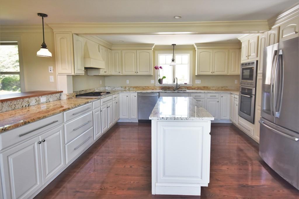 131 Pleasant Valley Road Amesbury, MA 01913 - Photo 2 of 42