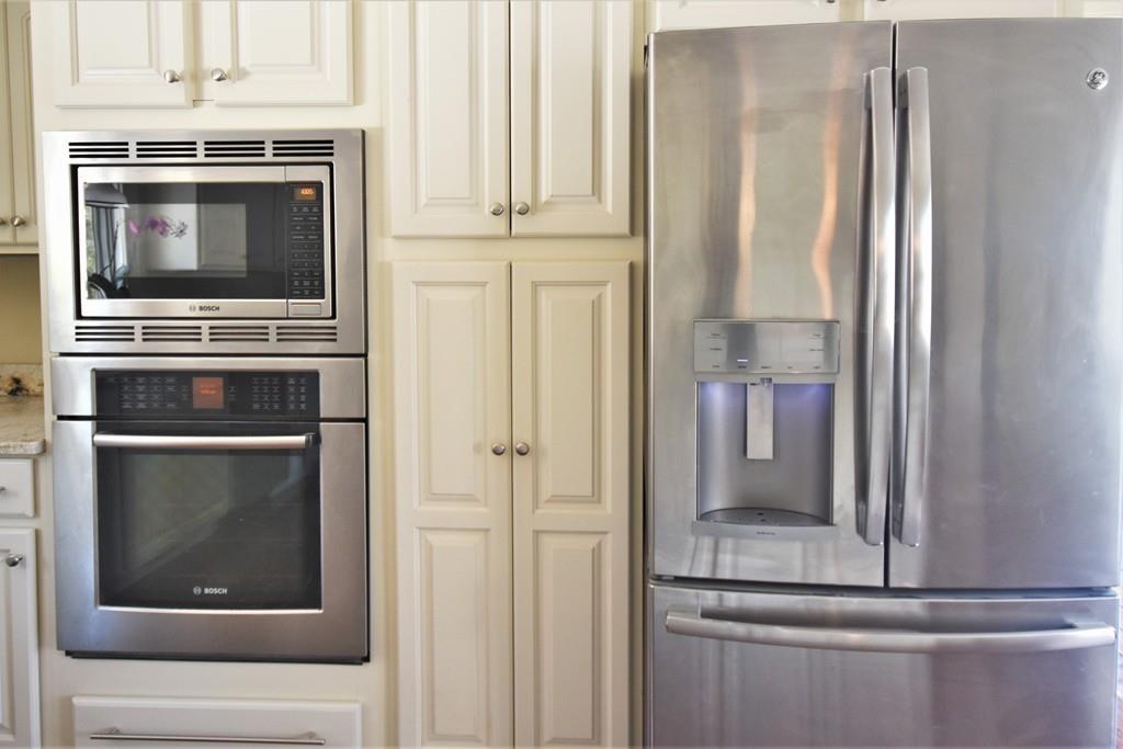 131 Pleasant Valley Road Amesbury, MA 01913 - Photo 5 of 42