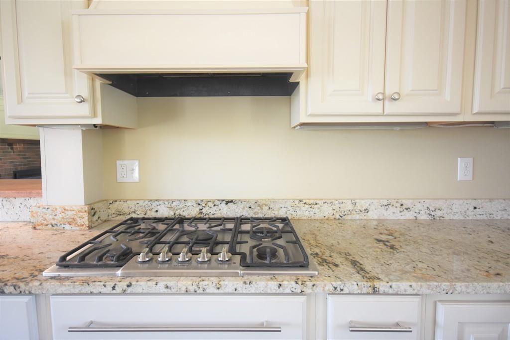 131 Pleasant Valley Road Amesbury, MA 01913 - Photo 7 of 42