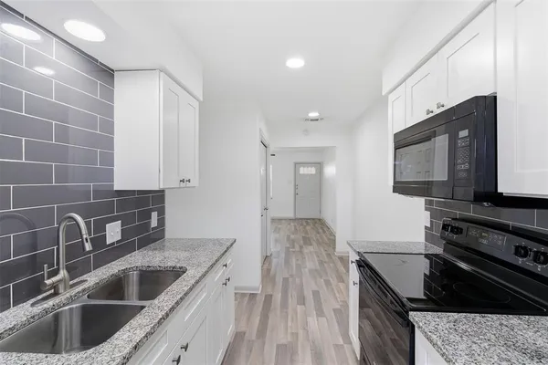 $1,125 | 224 East Lake Avenue, Unit 224, Sherman, TX 75090