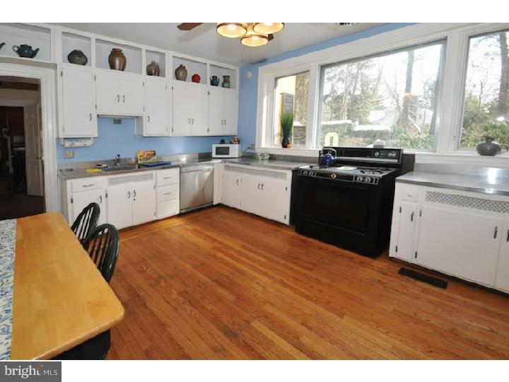 400 Deaver Road Cheltenham, PA 19095 - Photo 13 of 25 Kitchen