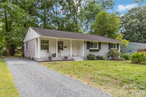 $375,000 | 3526 Stonehaven Drive, Charlotte, NC 28215