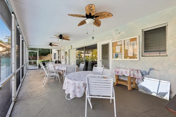 $149,900 | 2131 Northeast 42nd Court, Unit 106E, Lighthouse Point, FL 33064