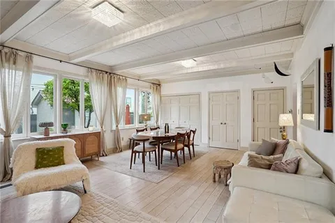 $785,000 | 5833 Fontainebleau Drive, New Orleans, LA 70125