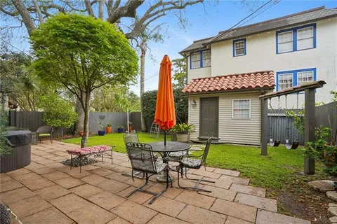 $785,000 | 5833 Fontainebleau Drive, New Orleans, LA 70125