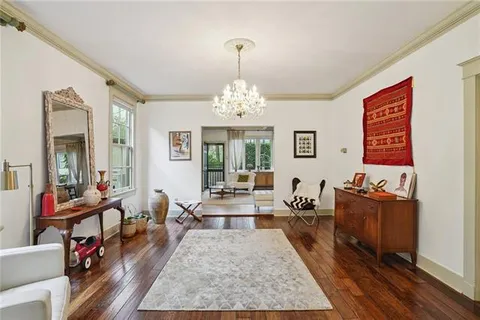 $785,000 | 5833 Fontainebleau Drive, New Orleans, LA 70125