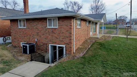 $300,000 | 3166 Tamm Avenue, St. Louis, MO 63139