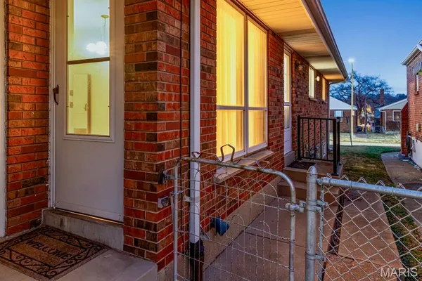 $289,900 | 3166 Tamm Avenue, St. Louis, MO 63139