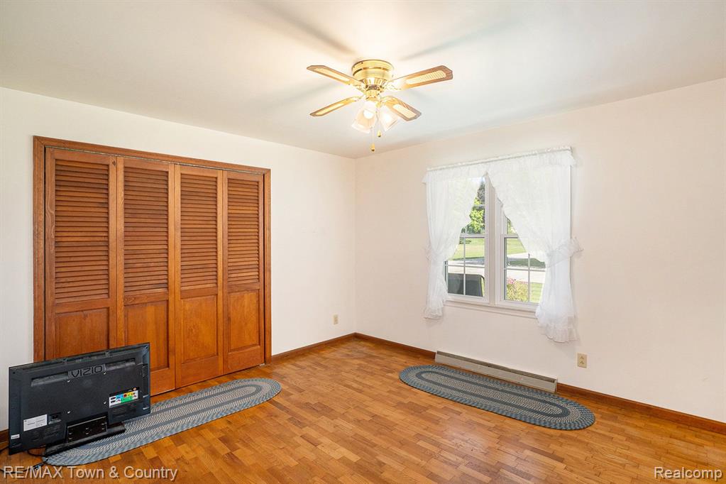 4307 North Webster Road Flushing, MI 48433 - Photo 13 of 35