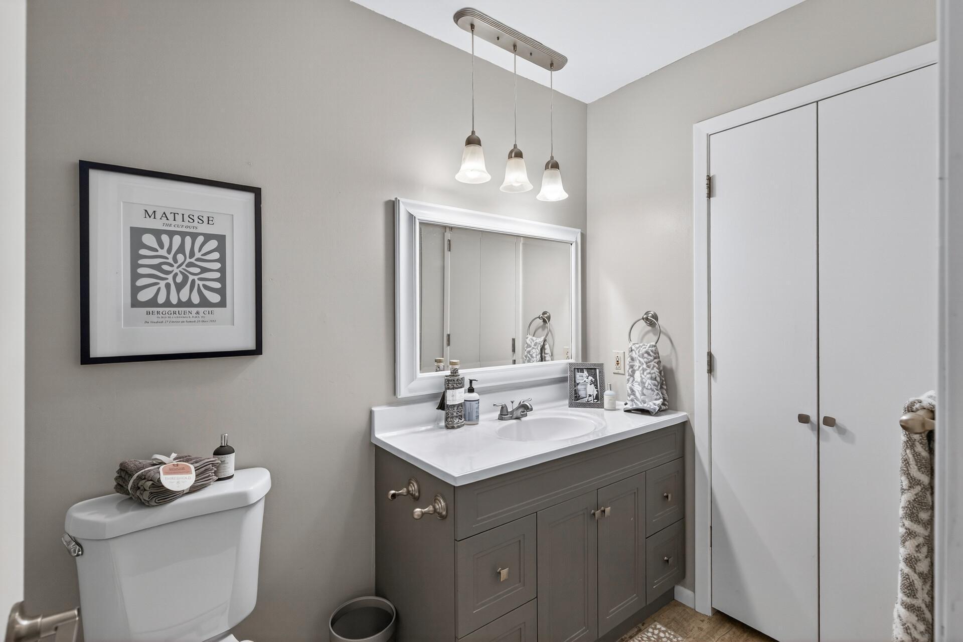 10381 Balsam Lane Eden Prairie, MN 55347 - Photo 17 of 27