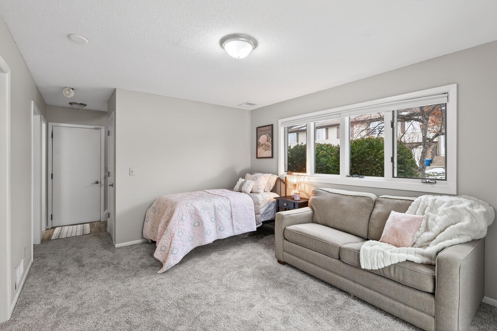 10381 Balsam Lane Eden Prairie, MN 55347 - Photo 20 of 27