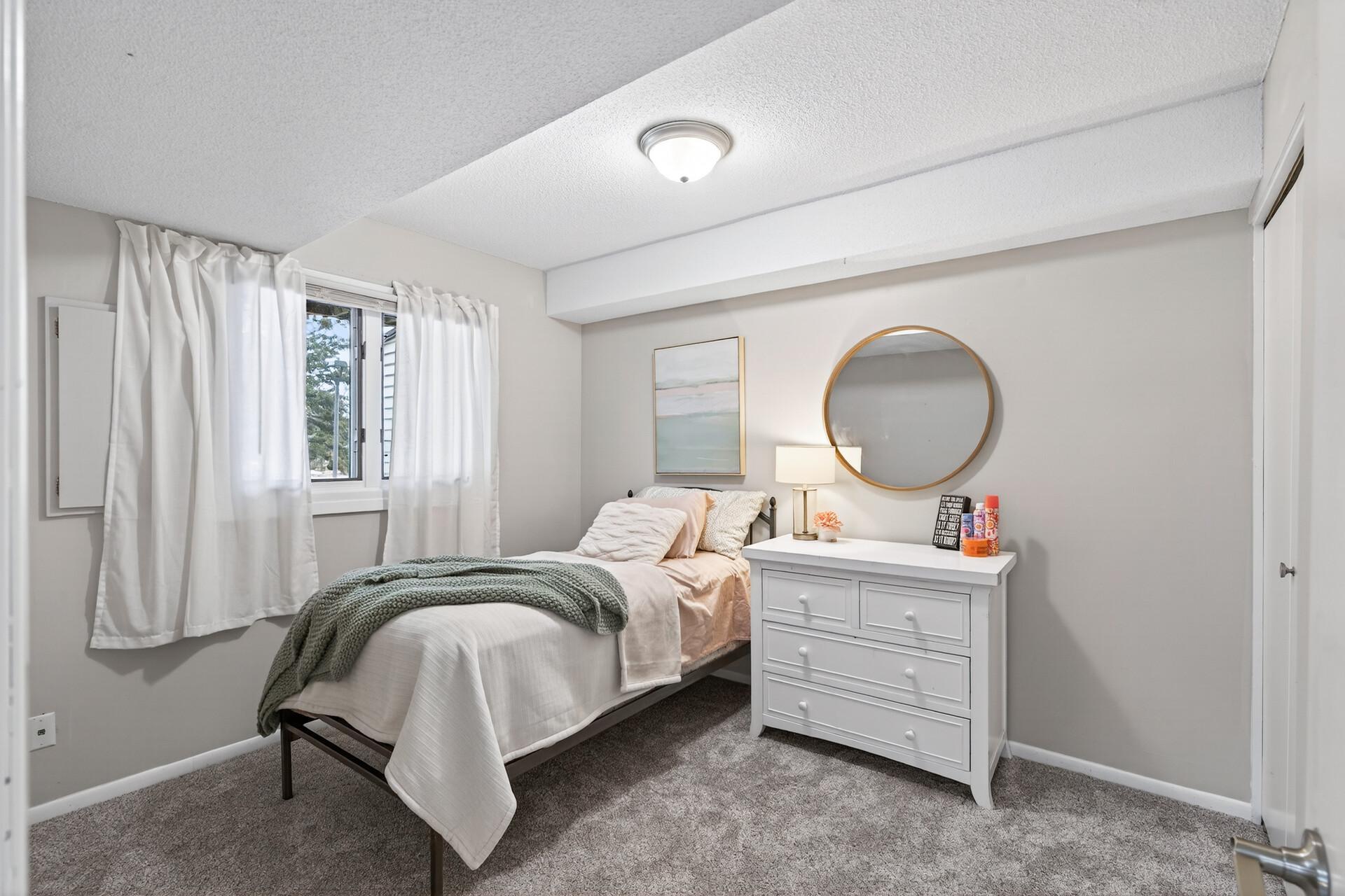 10381 Balsam Lane Eden Prairie, MN 55347 - Photo 22 of 27