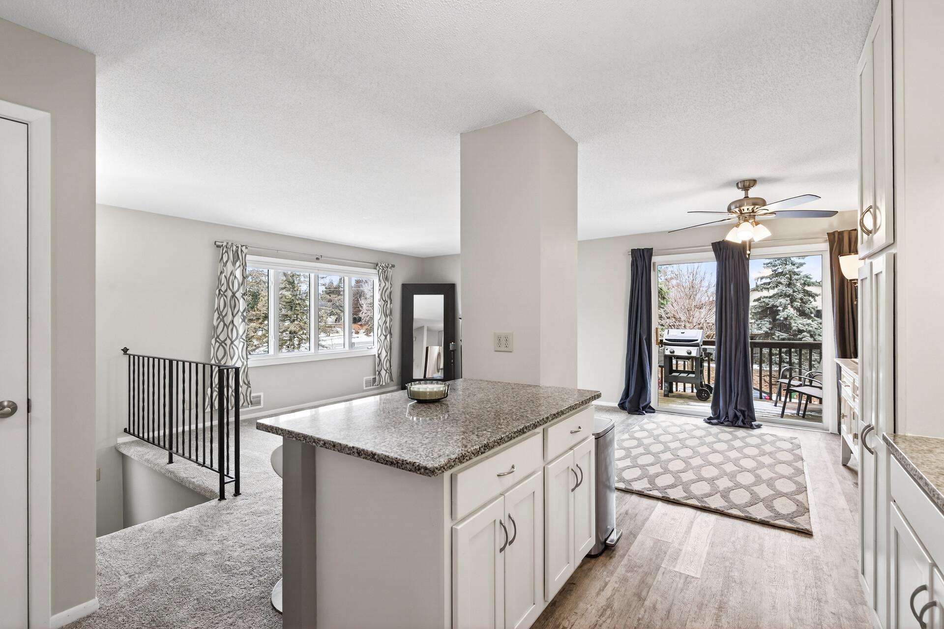 10381 Balsam Lane Eden Prairie, MN 55347 - Photo 9 of 27