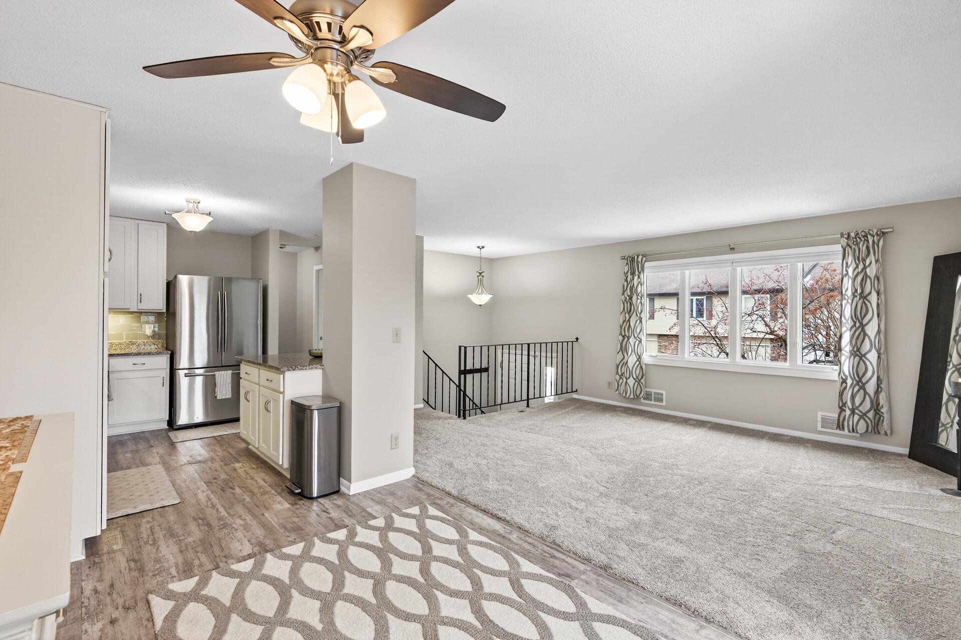 10381 Balsam Lane Eden Prairie, MN 55347 - Photo 10 of 27