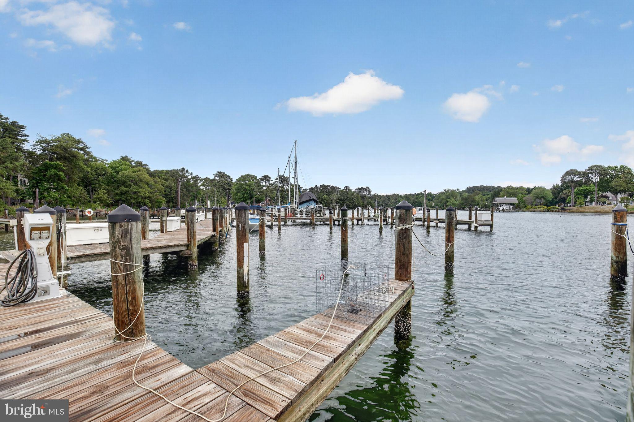 733 Runabout Loop, Unit 733 Solomons, MD 20688 - Photo 35 of 50 Boat slip R4