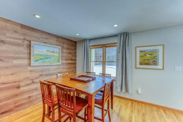 $415,000 | 20 Crossing Drive, Unit 104, North Woodstock, NH 03262