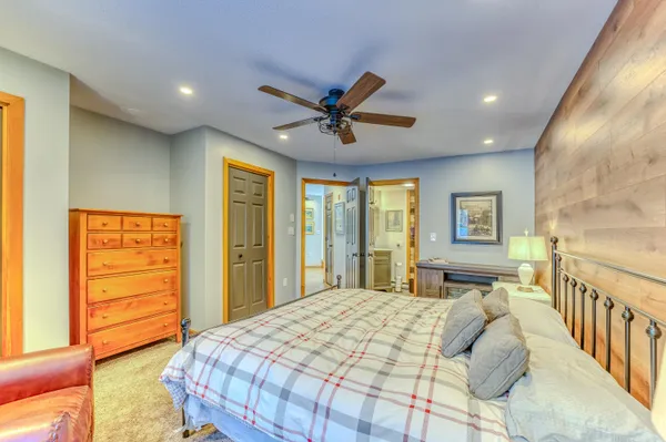 $415,000 | 20 Crossing Drive, Unit 104, North Woodstock, NH 03262