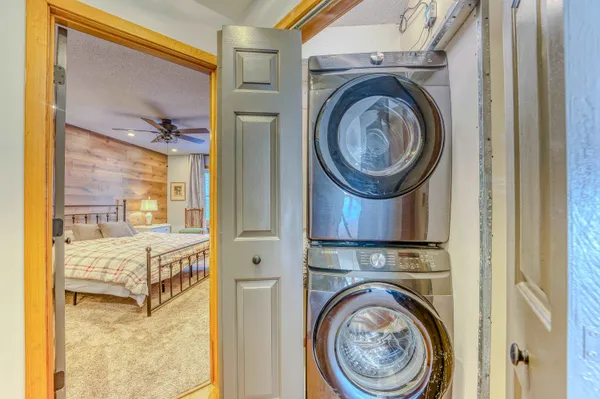 $415,000 | 20 Crossing Drive, Unit 104, North Woodstock, NH 03262