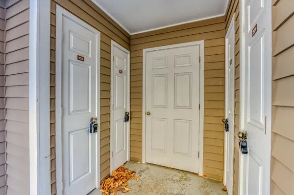 $415,000 | 20 Crossing Drive, Unit 104, North Woodstock, NH 03262