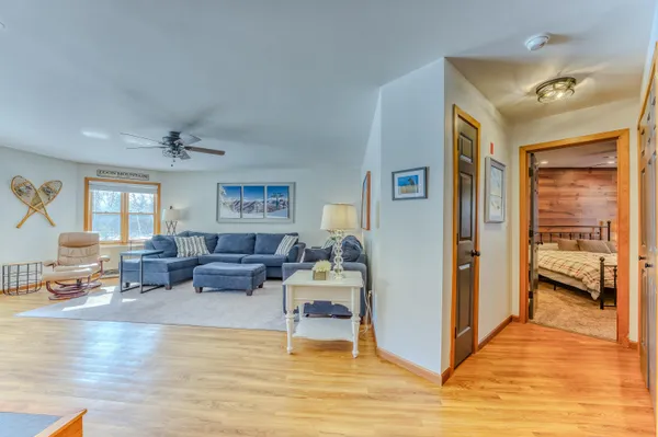 $415,000 | 20 Crossing Drive, Unit 104, North Woodstock, NH 03262